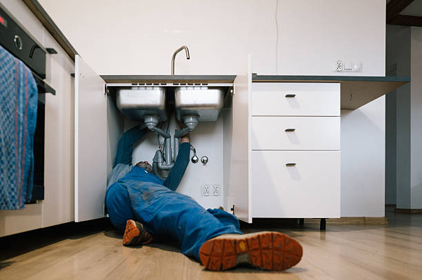 Professional Leak Detection technician working in Monticello, IA